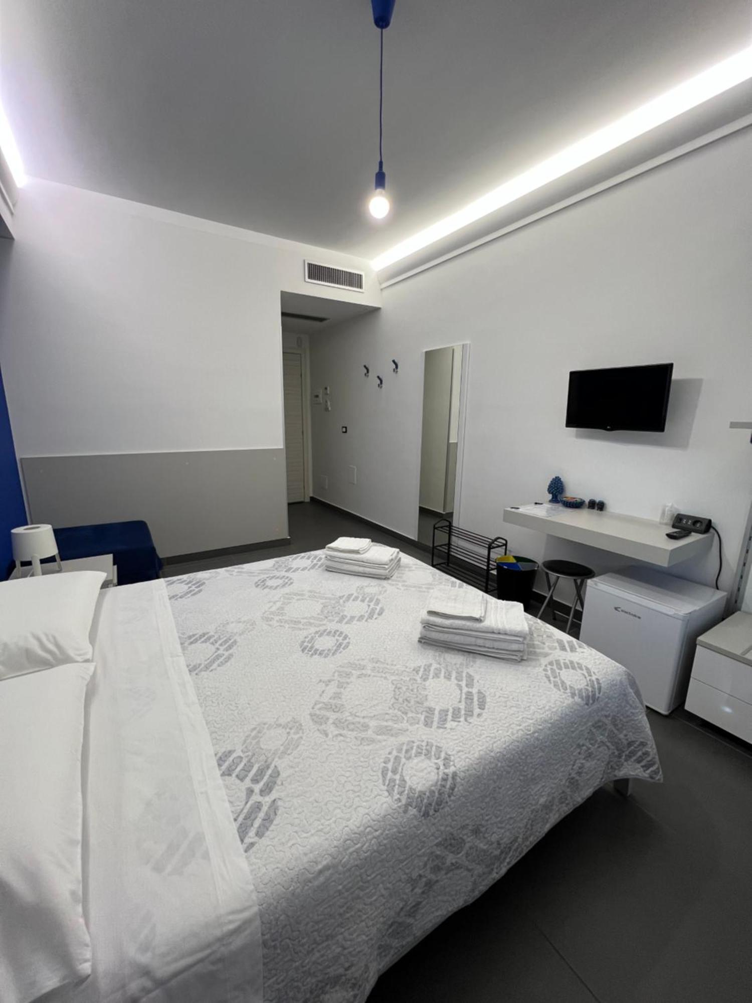 Sicilia Bedda B&B 니차 디 시칠리아 외부 사진